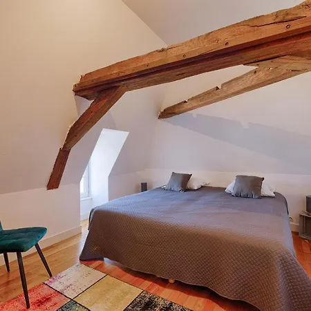 Calvaloft Nyaraló *